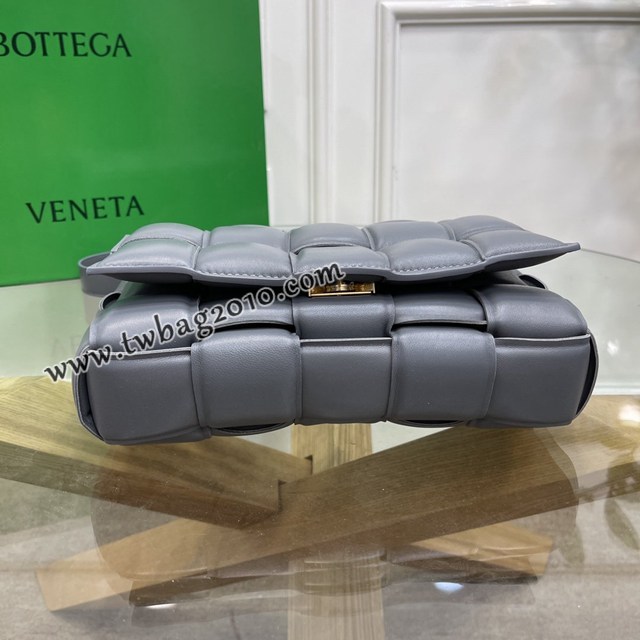 Bottega veneta高端女包 1970 寶緹嘉經典編織小牛皮肩背包 BV新款Cassette枕頭包  gxz1262